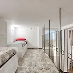 Italianflat - Subway Apartments
